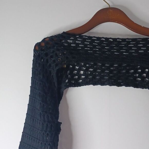 Elegant Black Knit Women's Sweater - Picture 5 of 8